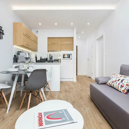 Of The Kings-silver No 2- Lubelska 10 Apartment Krakow