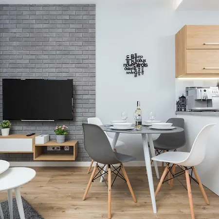 Of The Kings-silver No 2- Lubelska 10 Apartment *